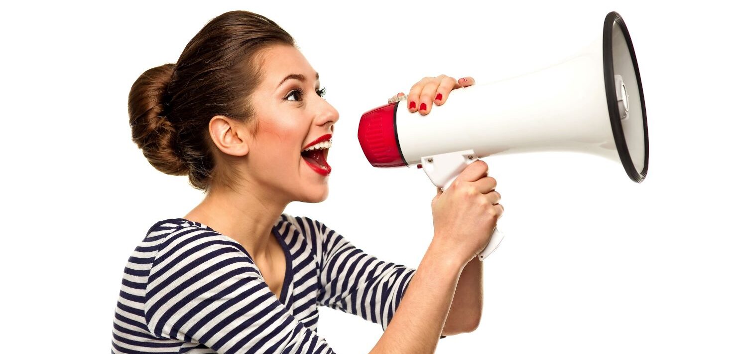 Neuigkeiten laut verkünden – mit dem Reisering-Newsletter keine Busreise mit Rollator verpassen.