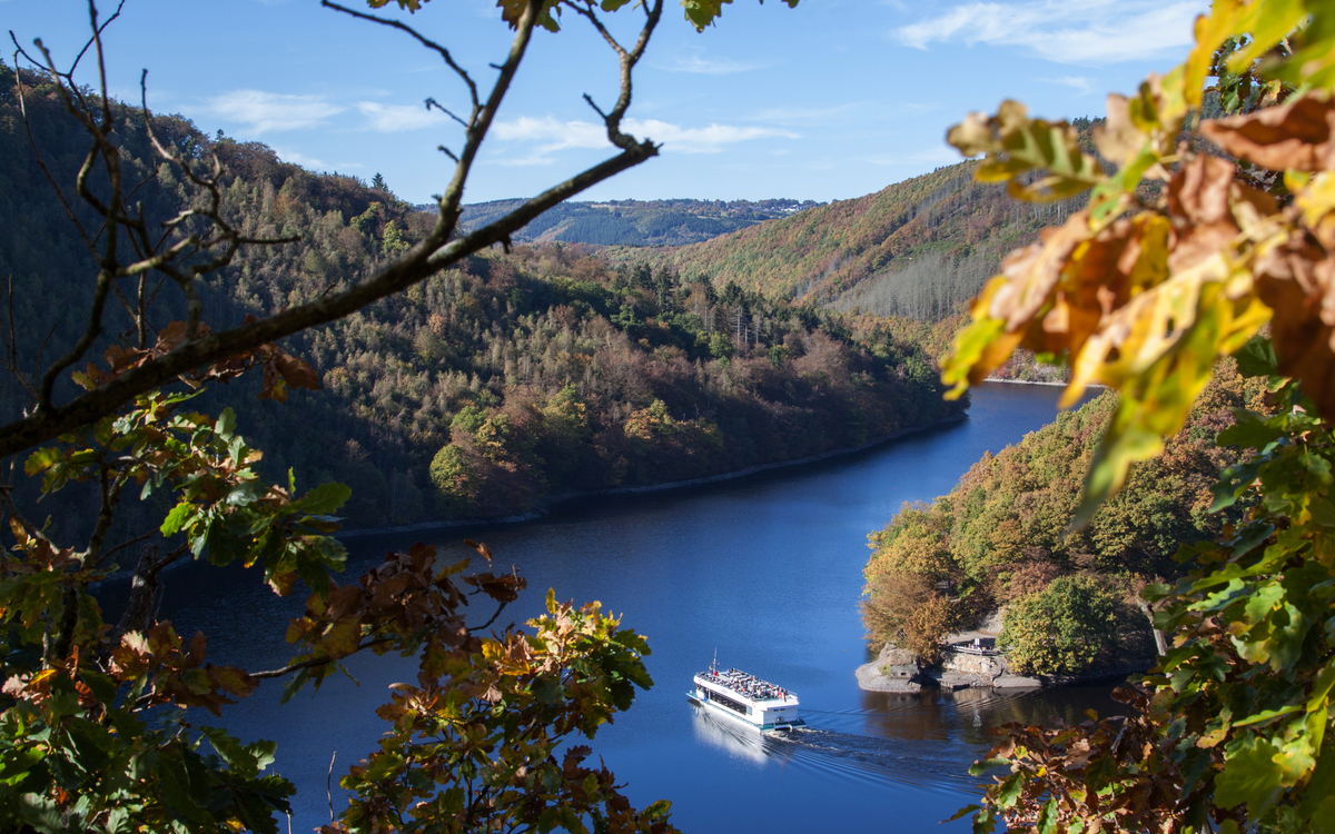 Rursee mitten im Nationalpark Eifel
