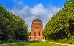 <p><span>Hamburger Stadtrundfahrten</span></p>