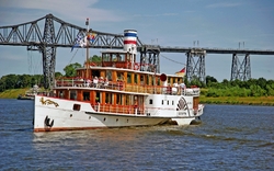 <p><span>Mai-Feiertag auf der Kieler Förde</span></p>