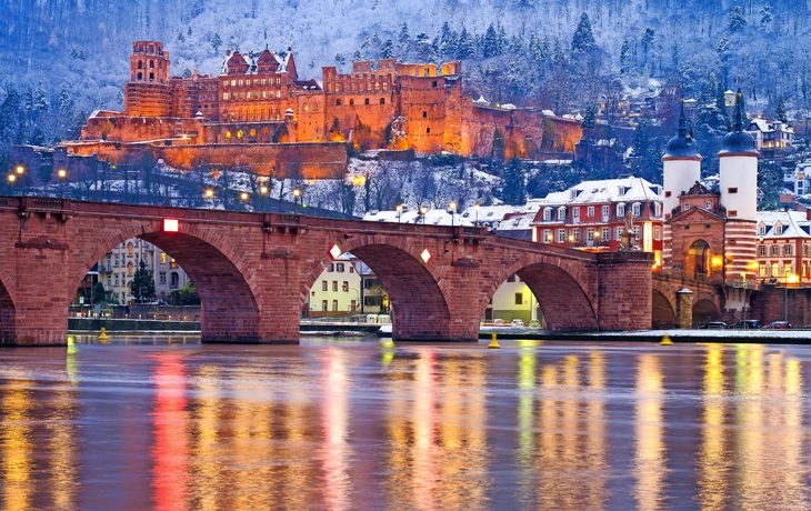 Alte Brücke und Schloss Heidelberg am Neckar